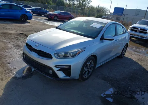2020 Kia Forte Lxs z USA, uszkodzony, nr VIN 3KPF24AD1LE212365
